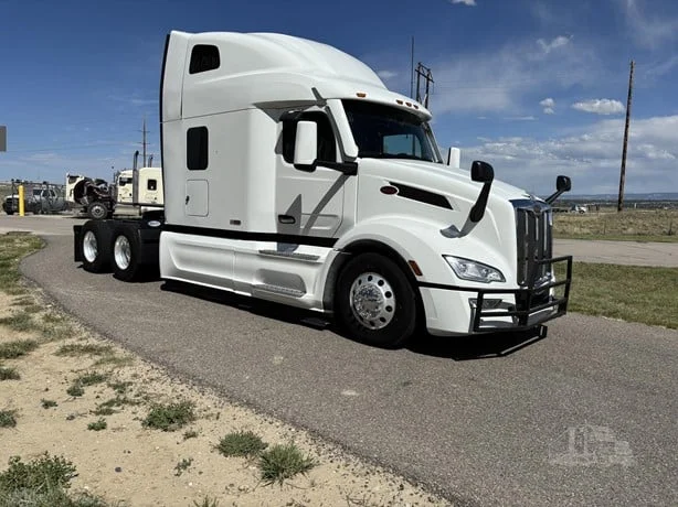 2024 Peterbilt 579 in Salt Lake City, UT — photo 3
