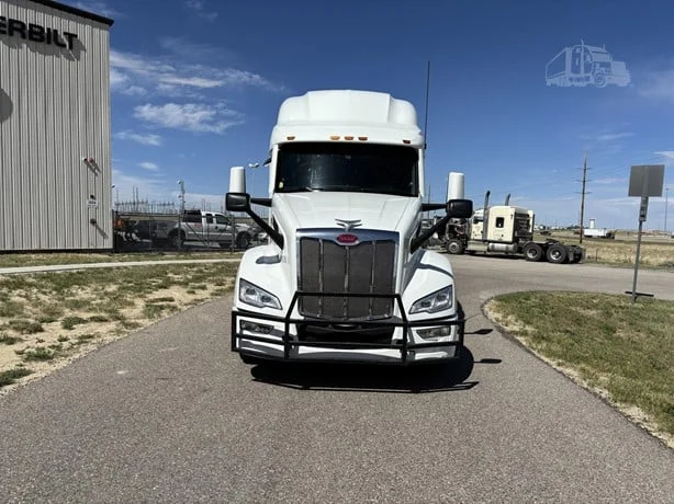 2024 Peterbilt 579 in Salt Lake City, UT — photo 2