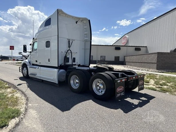 2024 Peterbilt 579 in Salt Lake City, UT — photo 7