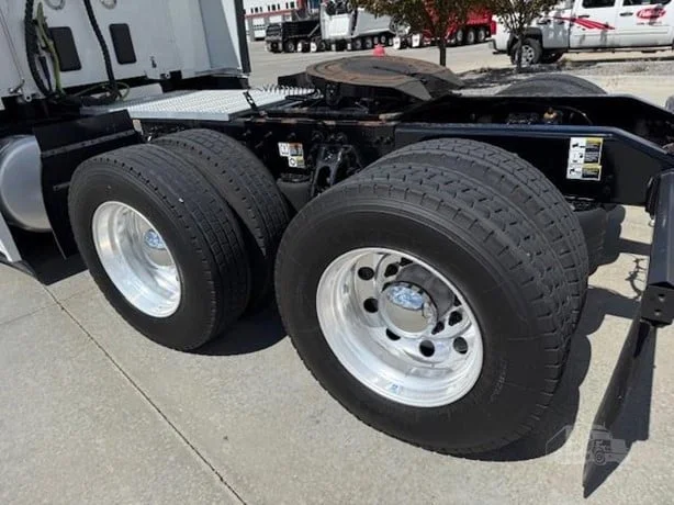 2024 Peterbilt 579 in Salt Lake City, UT — photo 12