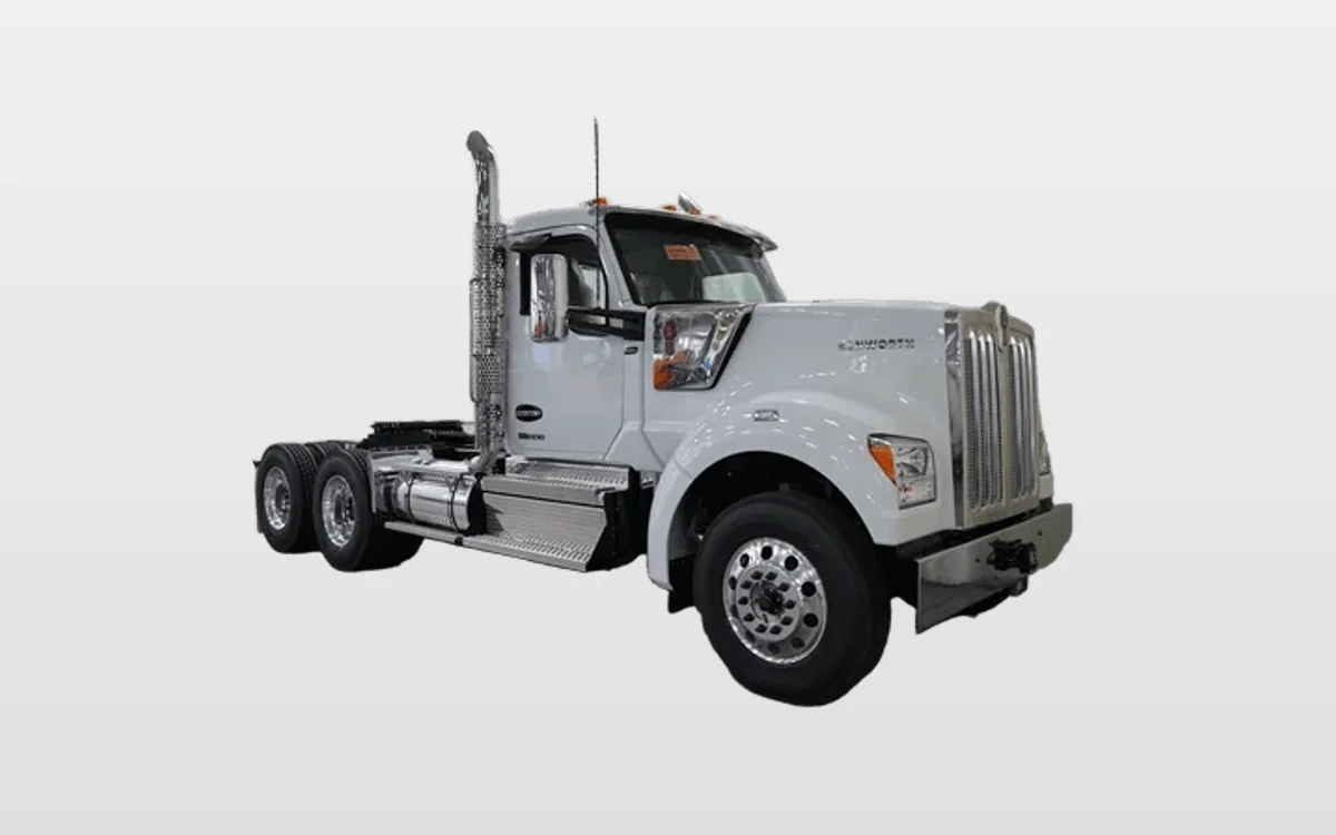 2027 Kenworth W990 - image 1