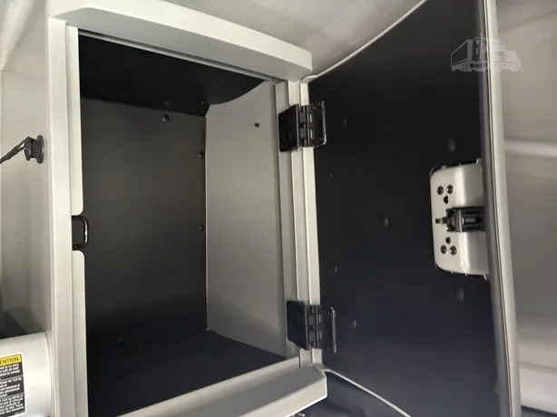 2022 Kenworth T880 - image 38