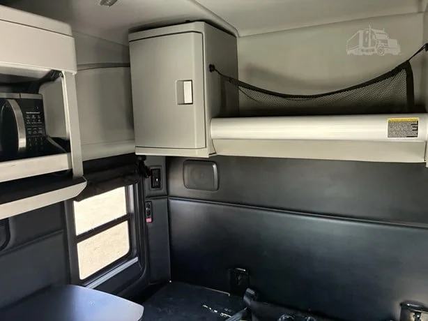 2022 Kenworth T880 - image 34