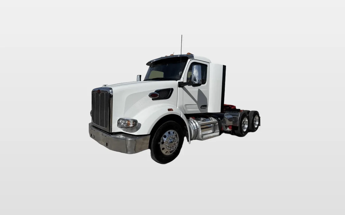 2024 Peterbilt 567 - image 1