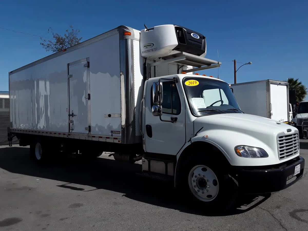 2019 Freightliner M2 106 in Montebello, CA — photo 3