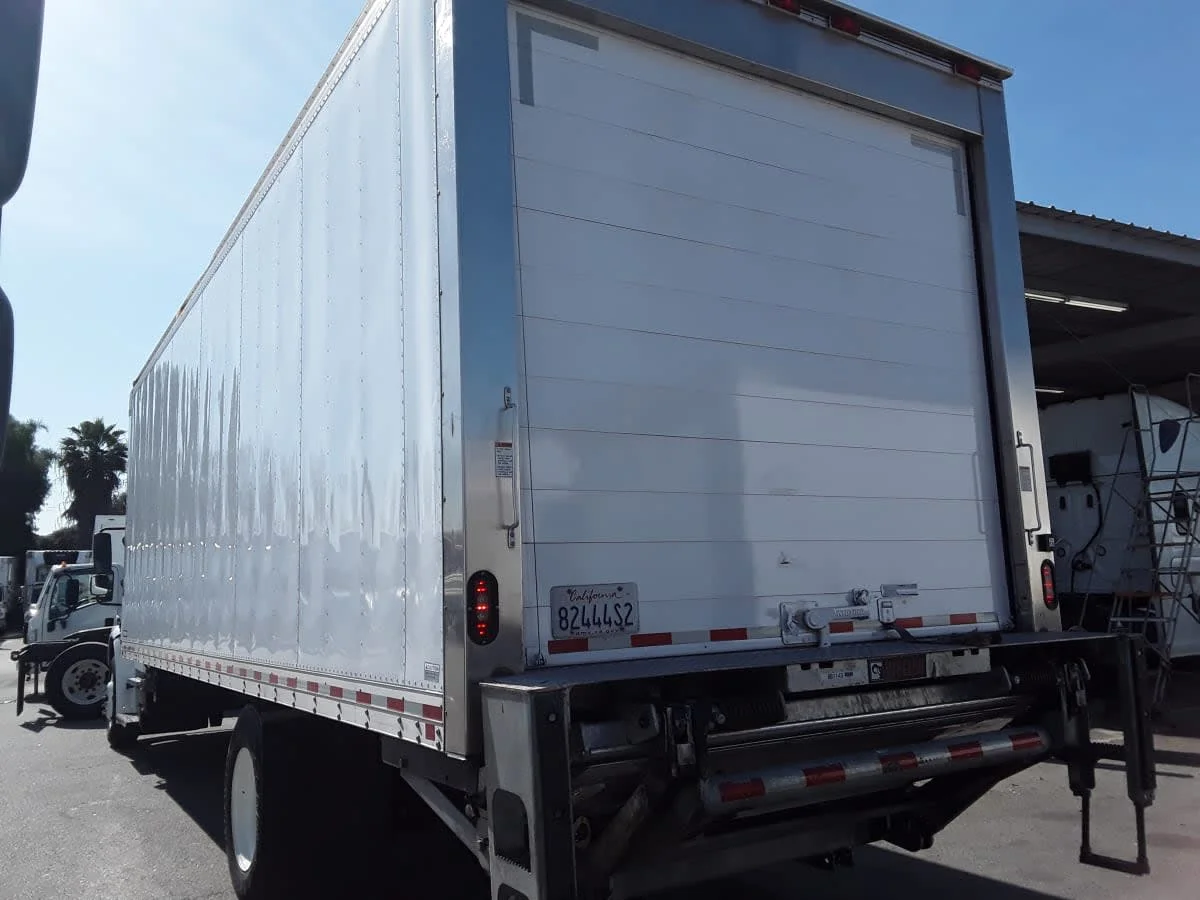 2019 Freightliner M2 106 in Montebello, CA — photo 6