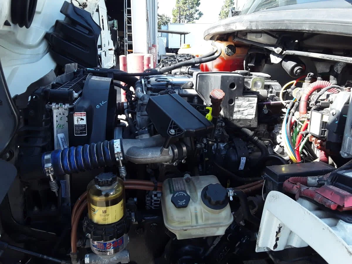 2019 Freightliner M2 106 in Montebello, CA — photo 10