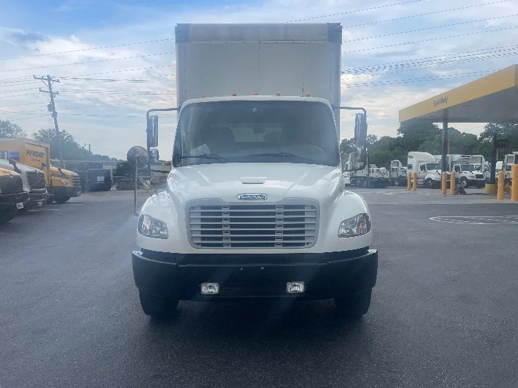 2021 Freightliner eM2 in Concord, NC — photo 2