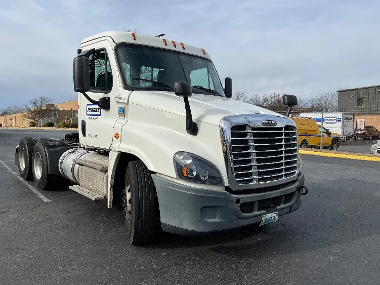 2019 Freightliner Cascadia in Capitol Heights, MD