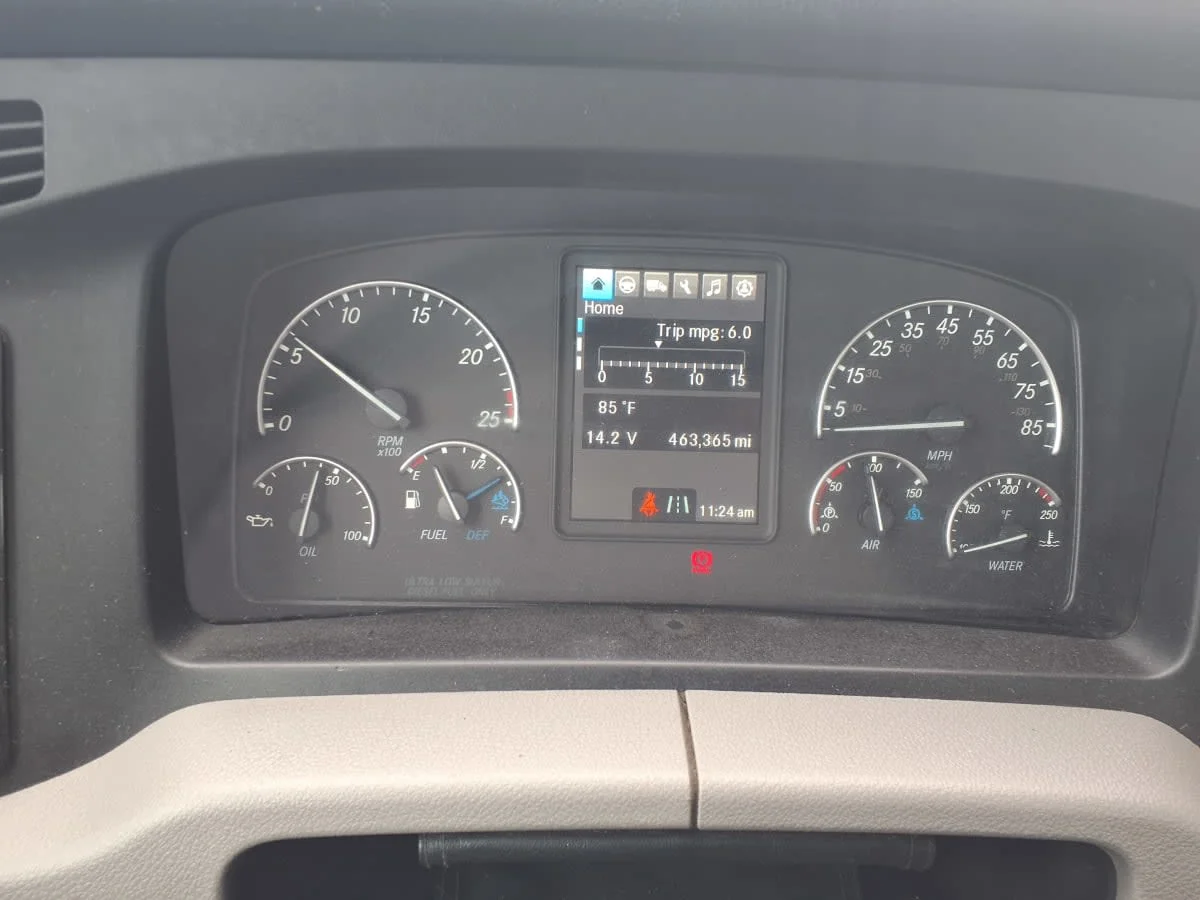 2021 Freightliner Cascadia in Taylor, MI — photo 9