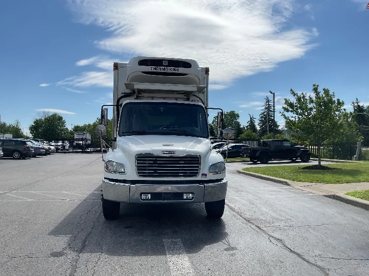 2020 Freightliner eM2 in Fredonia, NY — photo 2