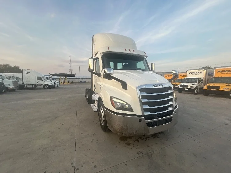 2021 Freightliner Cascadia in San Antonio, TX