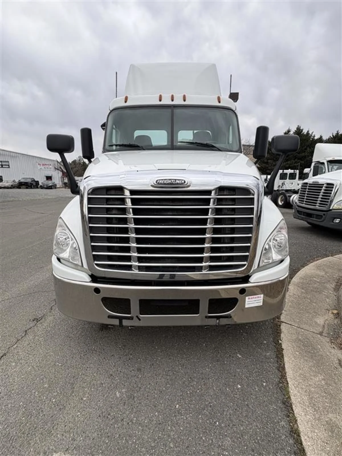 2020 Freightliner Cascadia in Ashland, VA — photo 2
