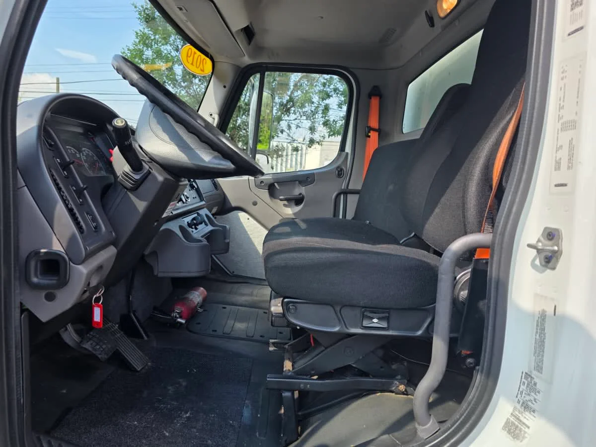 2019 Freightliner M2 106 in Bensalem, PA — photo 7