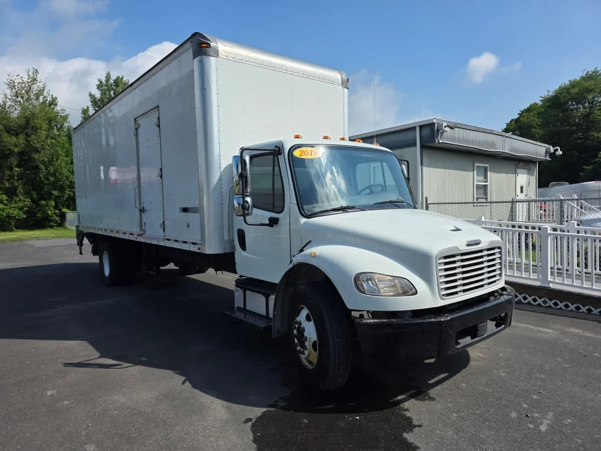 2019 Freightliner M2 106 in Bensalem, PA — photo 3