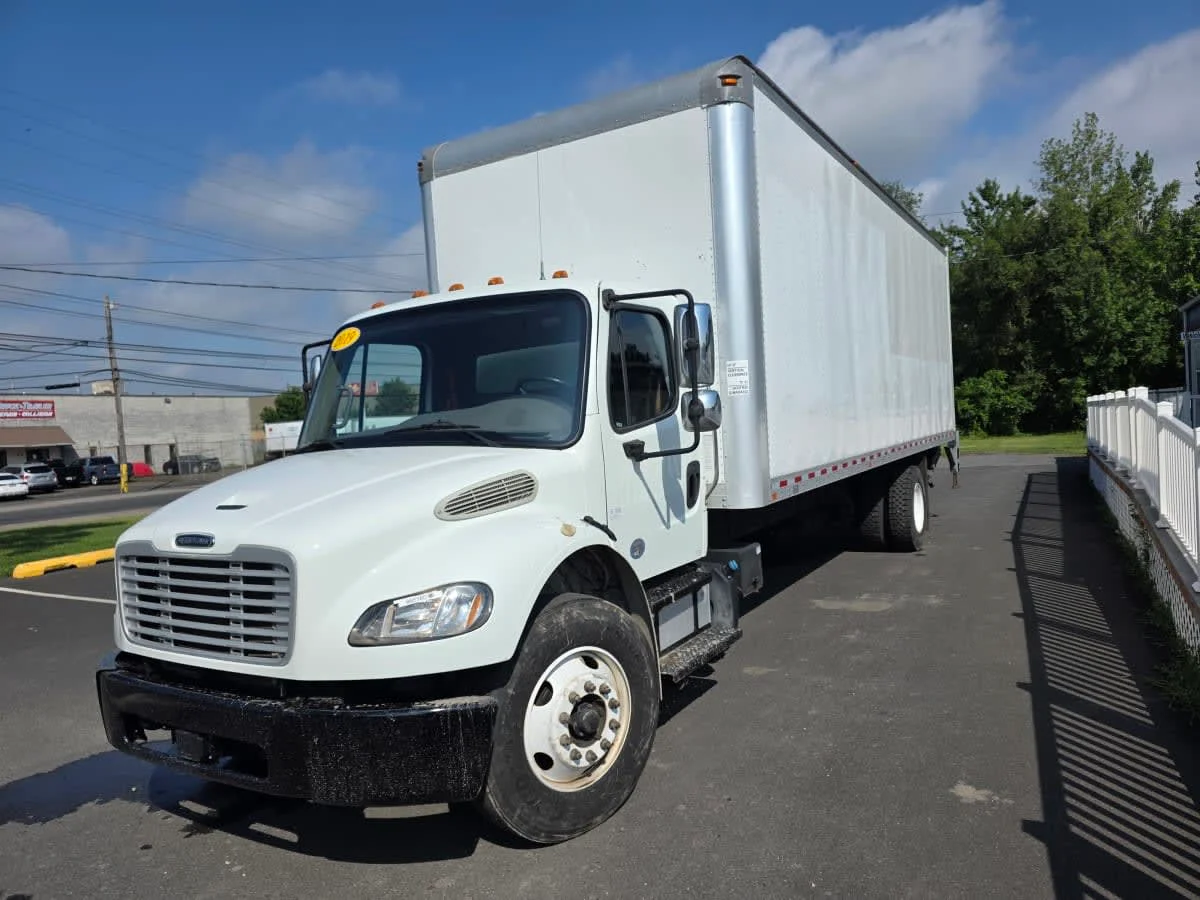 2019 Freightliner M2 106