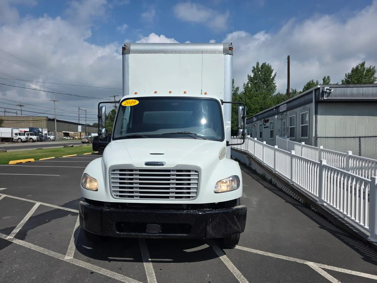 2019 Freightliner M2 106 in Bensalem, PA — photo 2