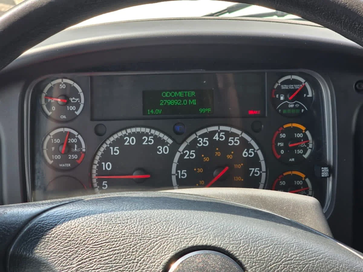 2019 Freightliner M2 106 in Bensalem, PA — photo 11