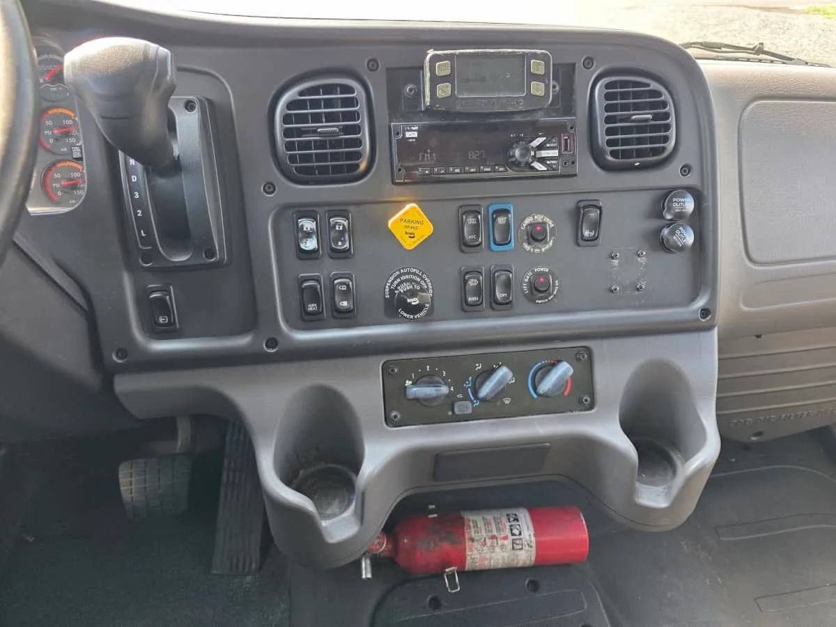 2019 Freightliner M2 106 in Bensalem, PA — photo 10