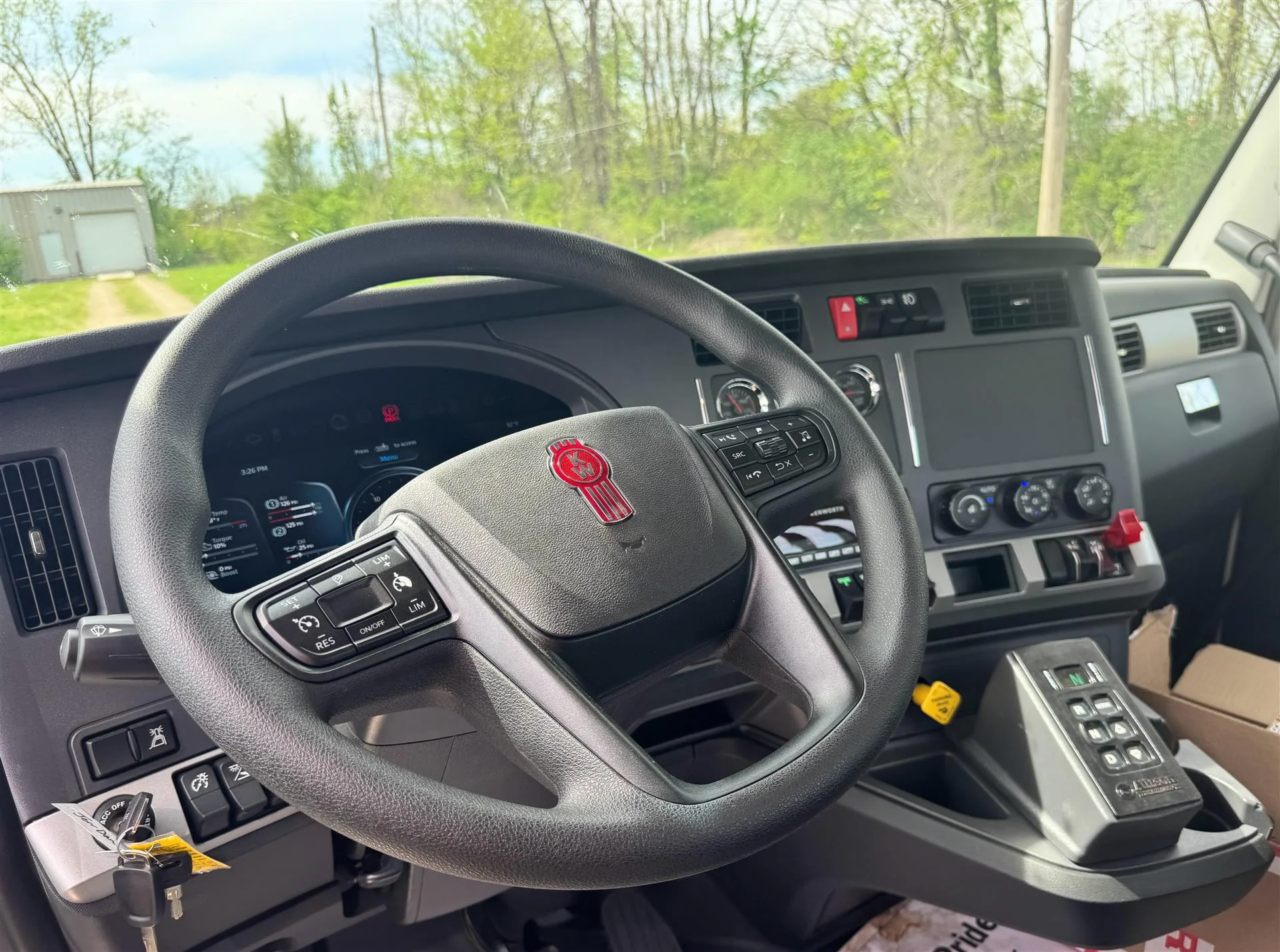 2025 Kenworth T880 in London, OH — photo 35