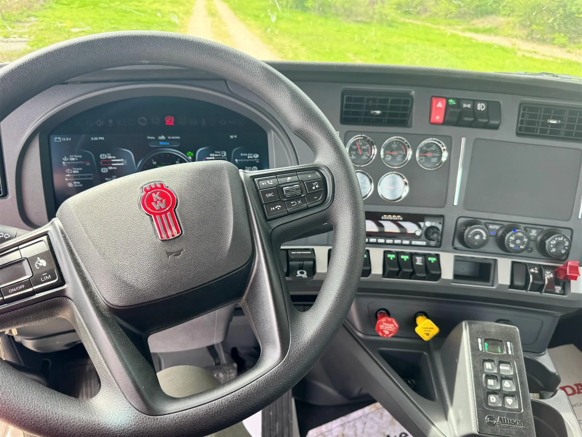 2025 Kenworth T880 in London, OH — photo 34