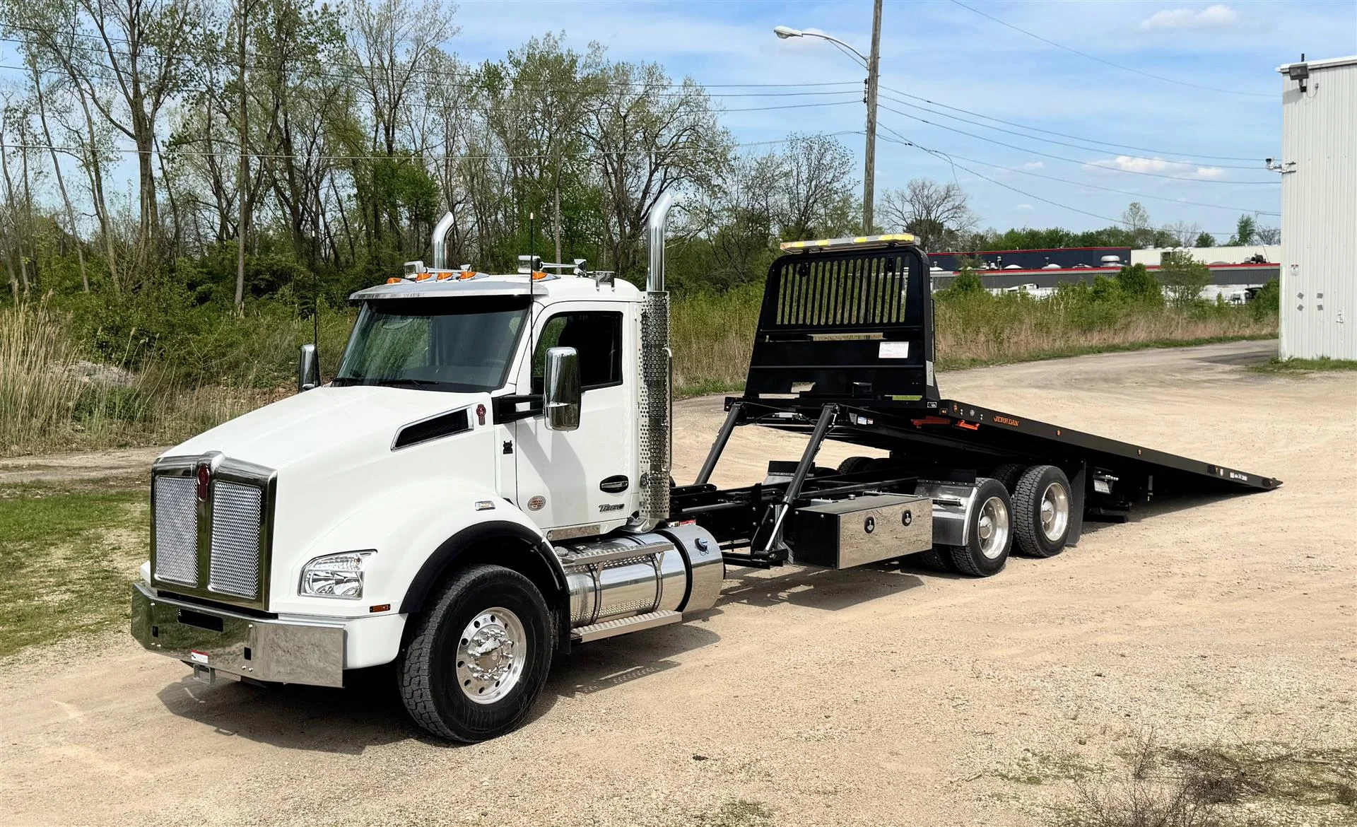 2025 Kenworth T880 in London, OH — photo 18