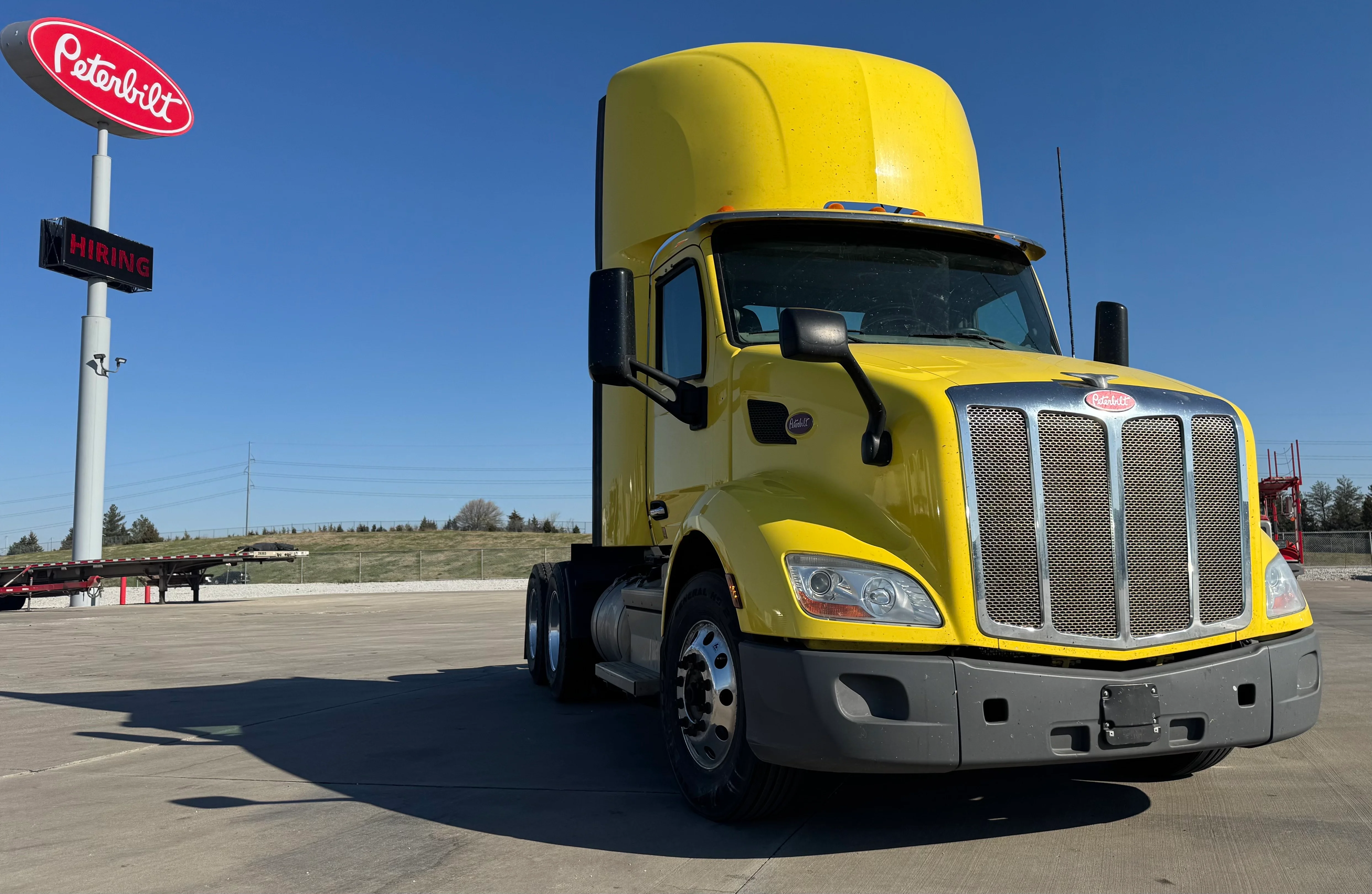 2021 Peterbilt 579 in City — photo 2