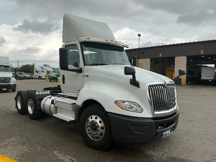 2019 International LT in Piqua, OH
