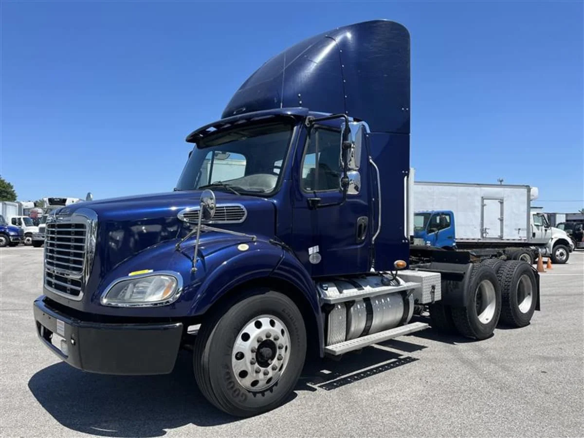 2019 Freightliner M2 112