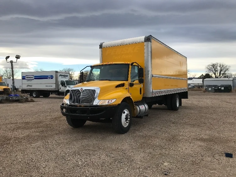 2021 International MV - image 3