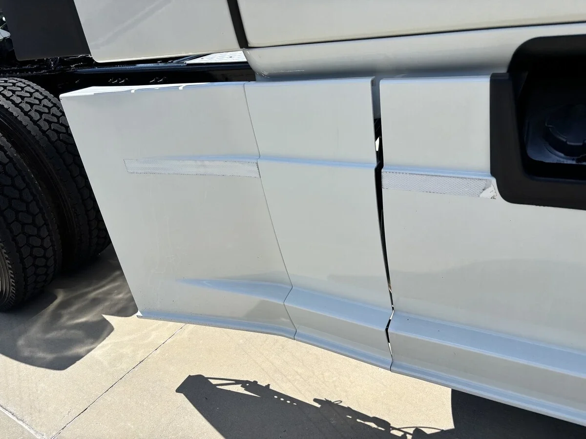2022 Freightliner Cascadia — photo 6