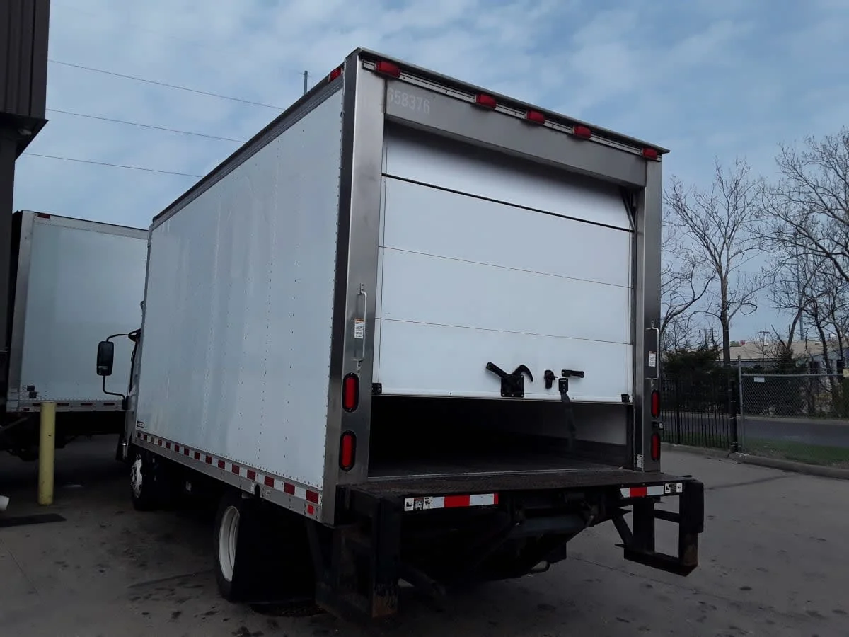 2016 Isuzu NPR - image 6