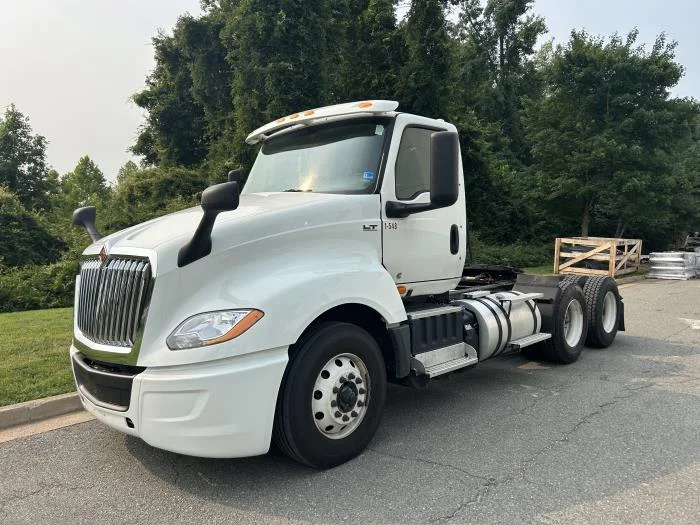2024 International LT — photo 4