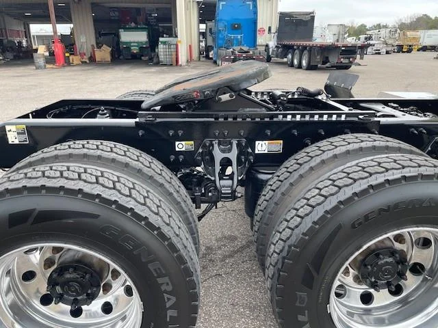 2021 Peterbilt 579 - image 6