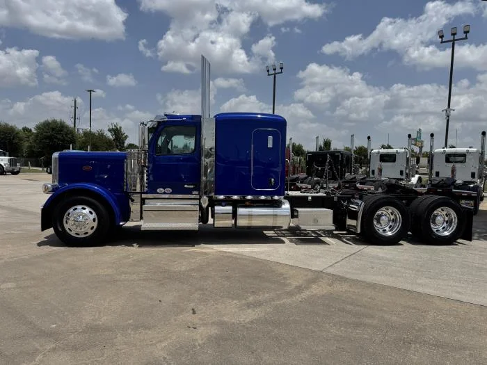 2027 Peterbilt 589 in Houston, TX — photo 7