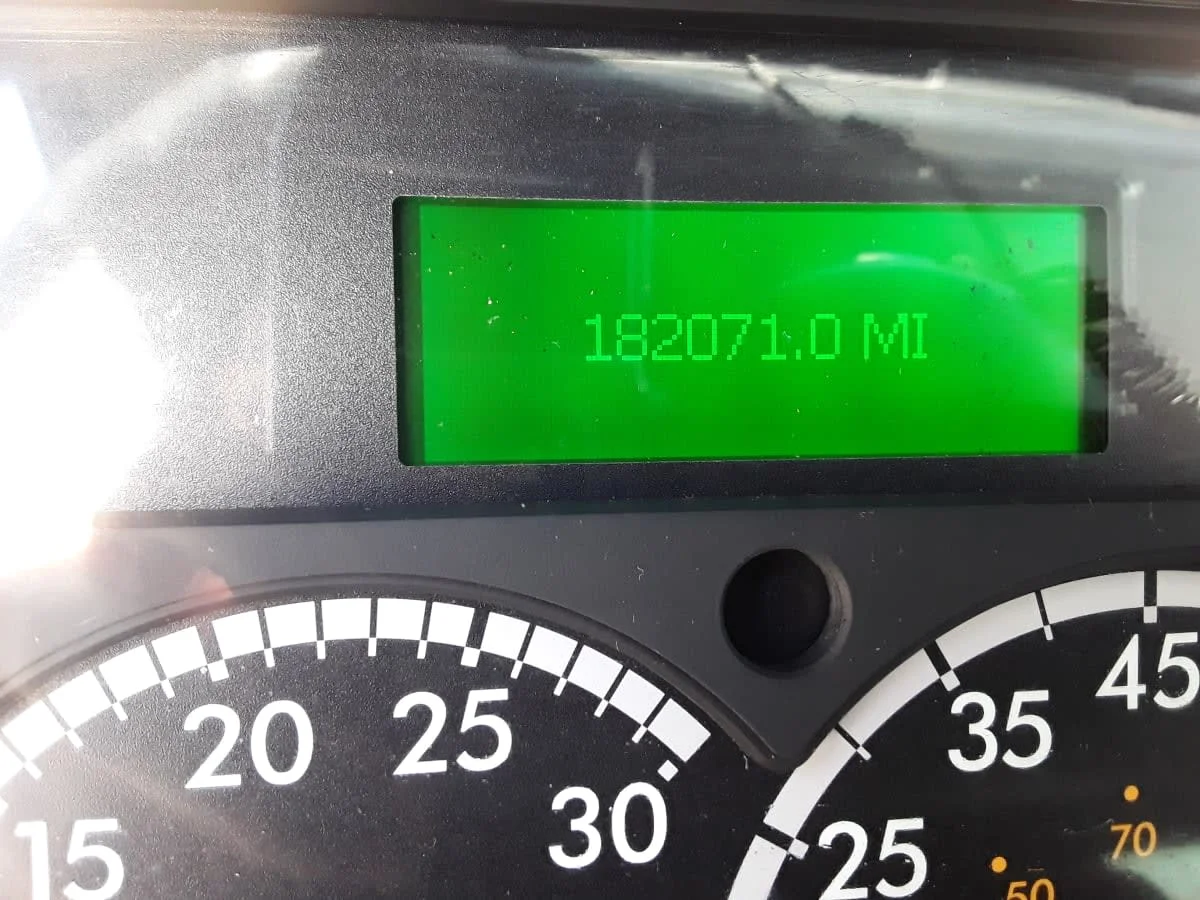 2017 Freightliner M2 106 - image 10