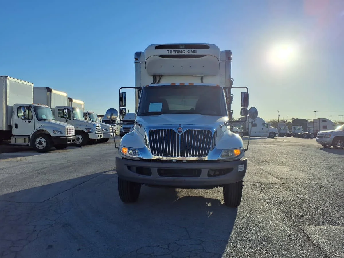 2019 International 4300 in Fort Worth, TX — photo 2