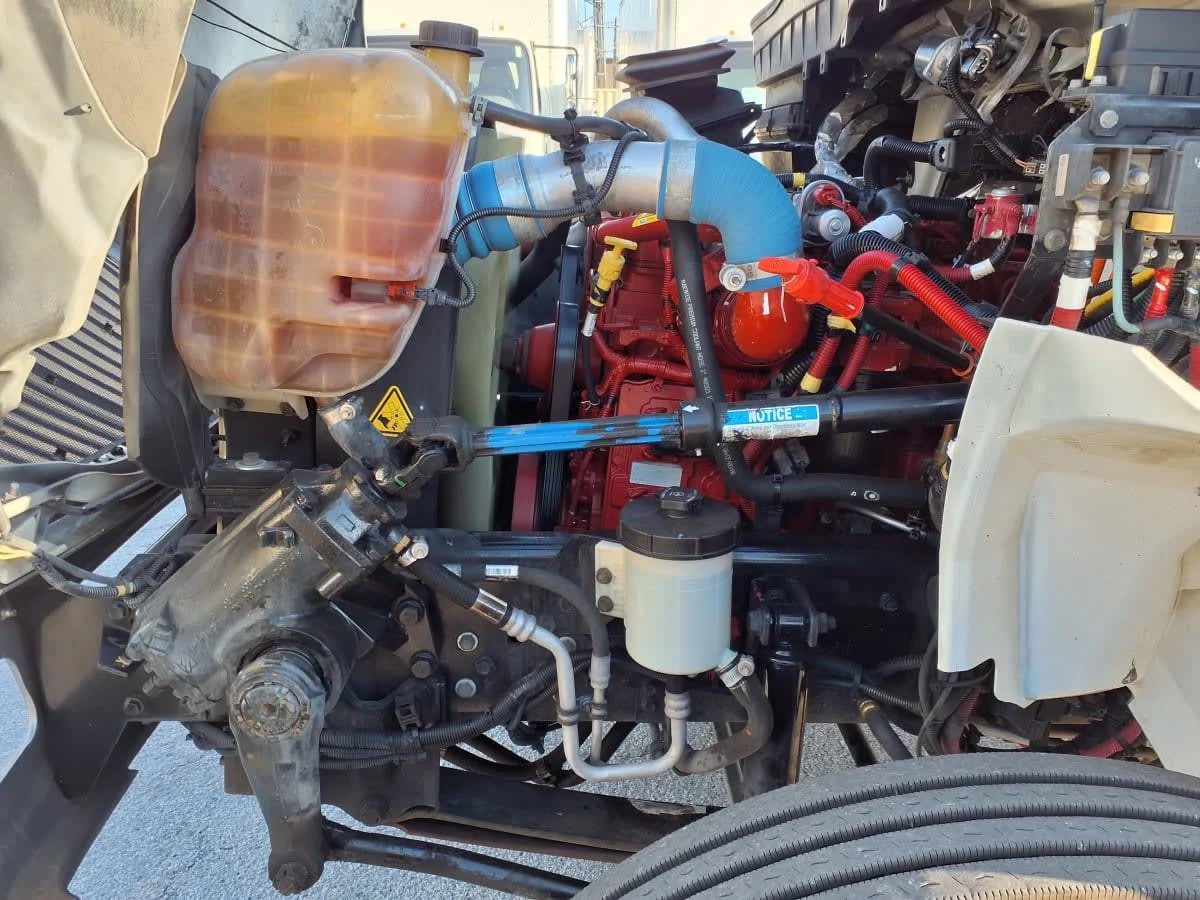2019 International 4300 in Fort Worth, TX — photo 10