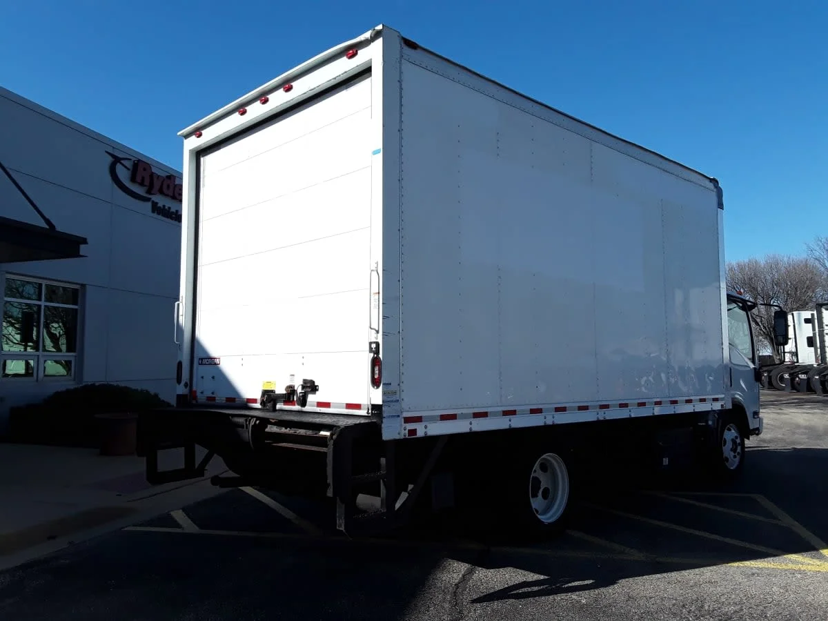 2019 Isuzu NPR - image 4