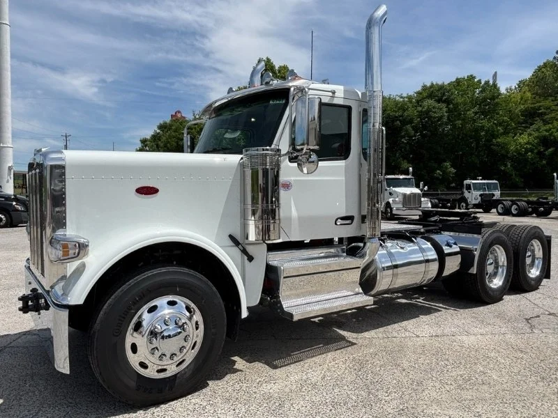 2027 Peterbilt 589 in Baltimore, MD