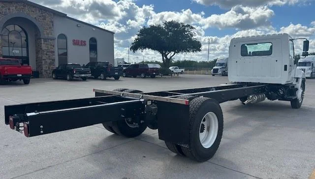 2025 Hino L6 - image 7