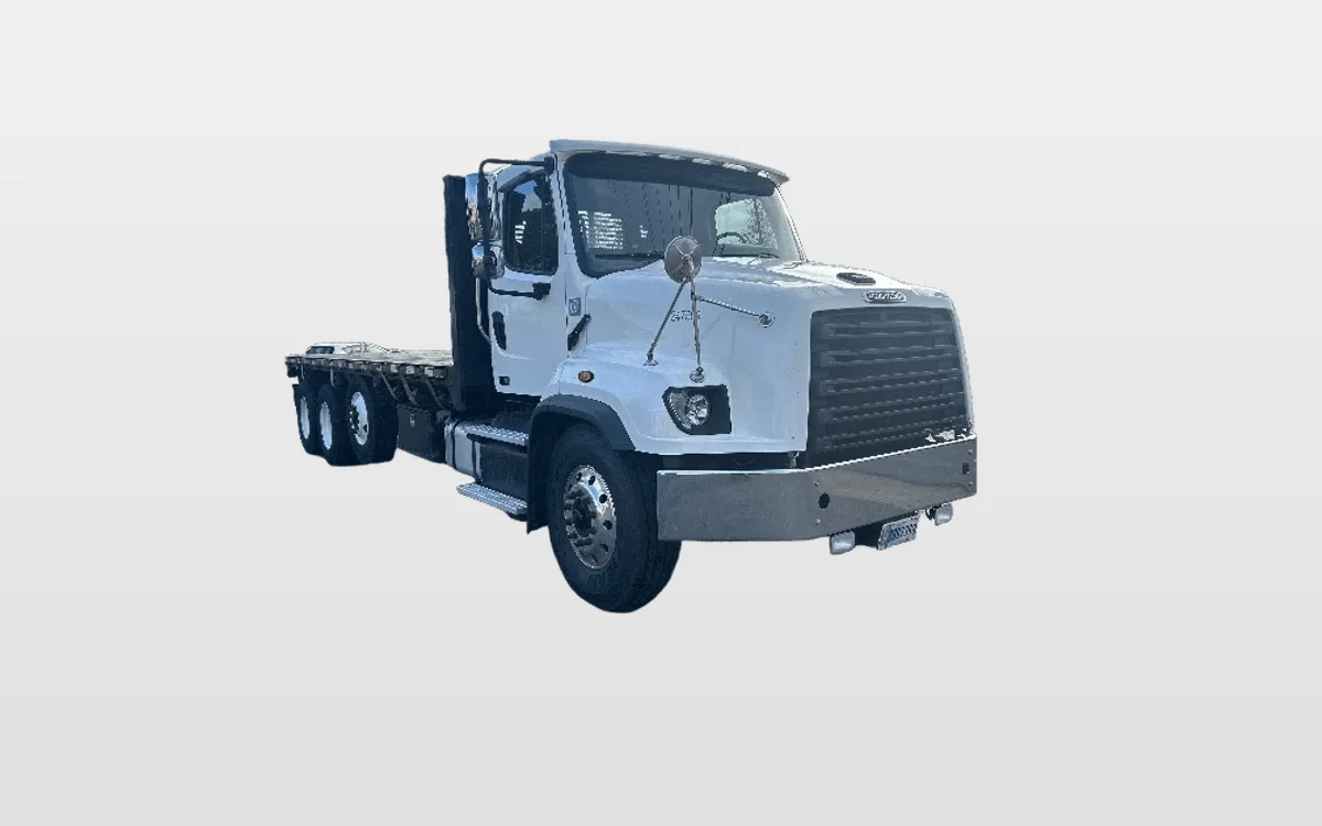 2019 Freightliner 114SD - image 1