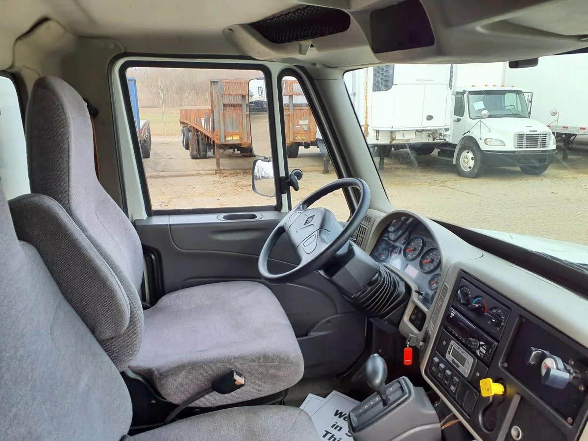 2019 International 4300 in Wayland, MI — photo 8