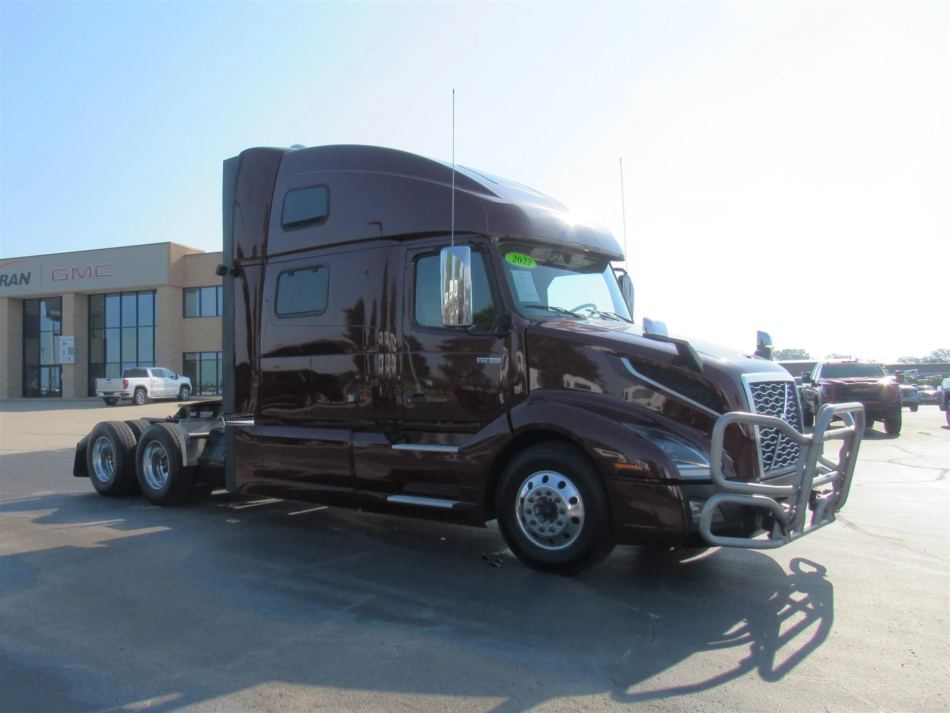 2022 Volvo VNL 860 in Kansas City, MO — photo 7