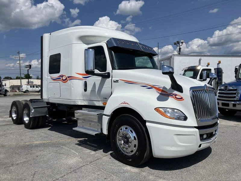 2023 International LT in Columbia
