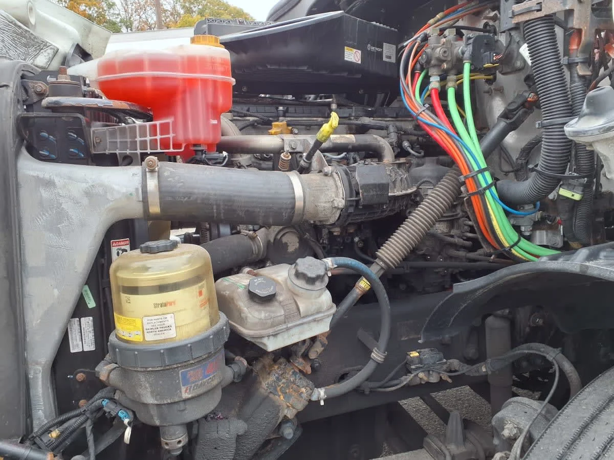 2019 Freightliner Cascadia - image 8