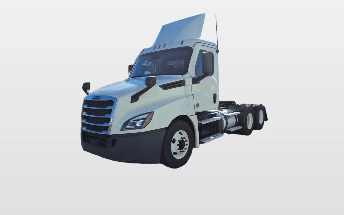 2022 Freightliner - image 1