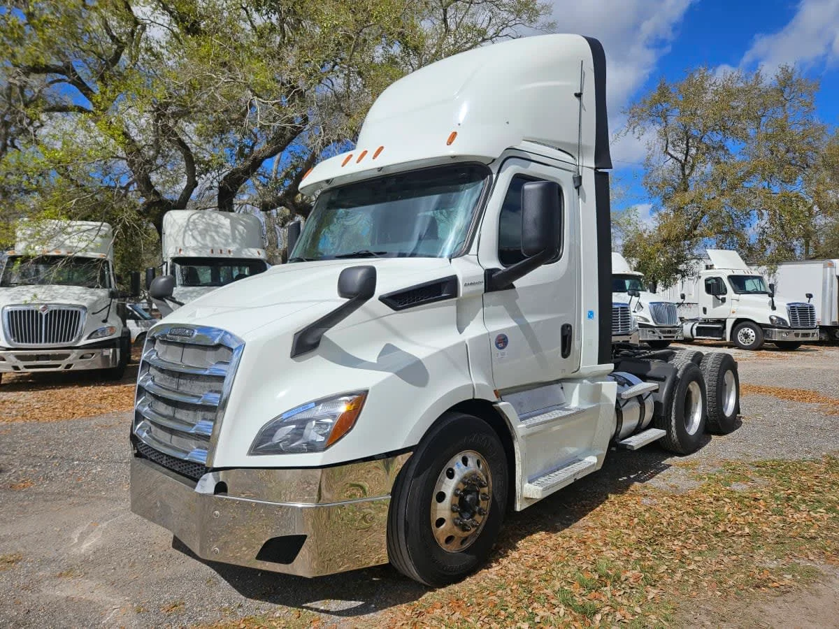 2019 Freightliner Cascadia in Orlando, FL