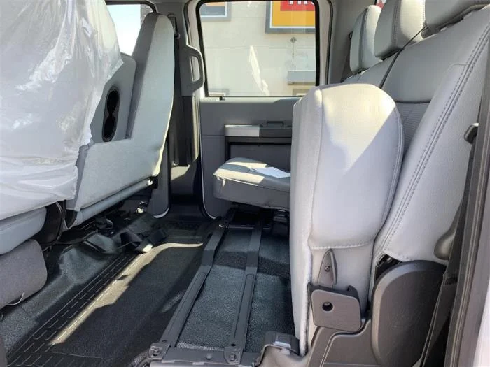 2027 Ford F-650 — photo 14