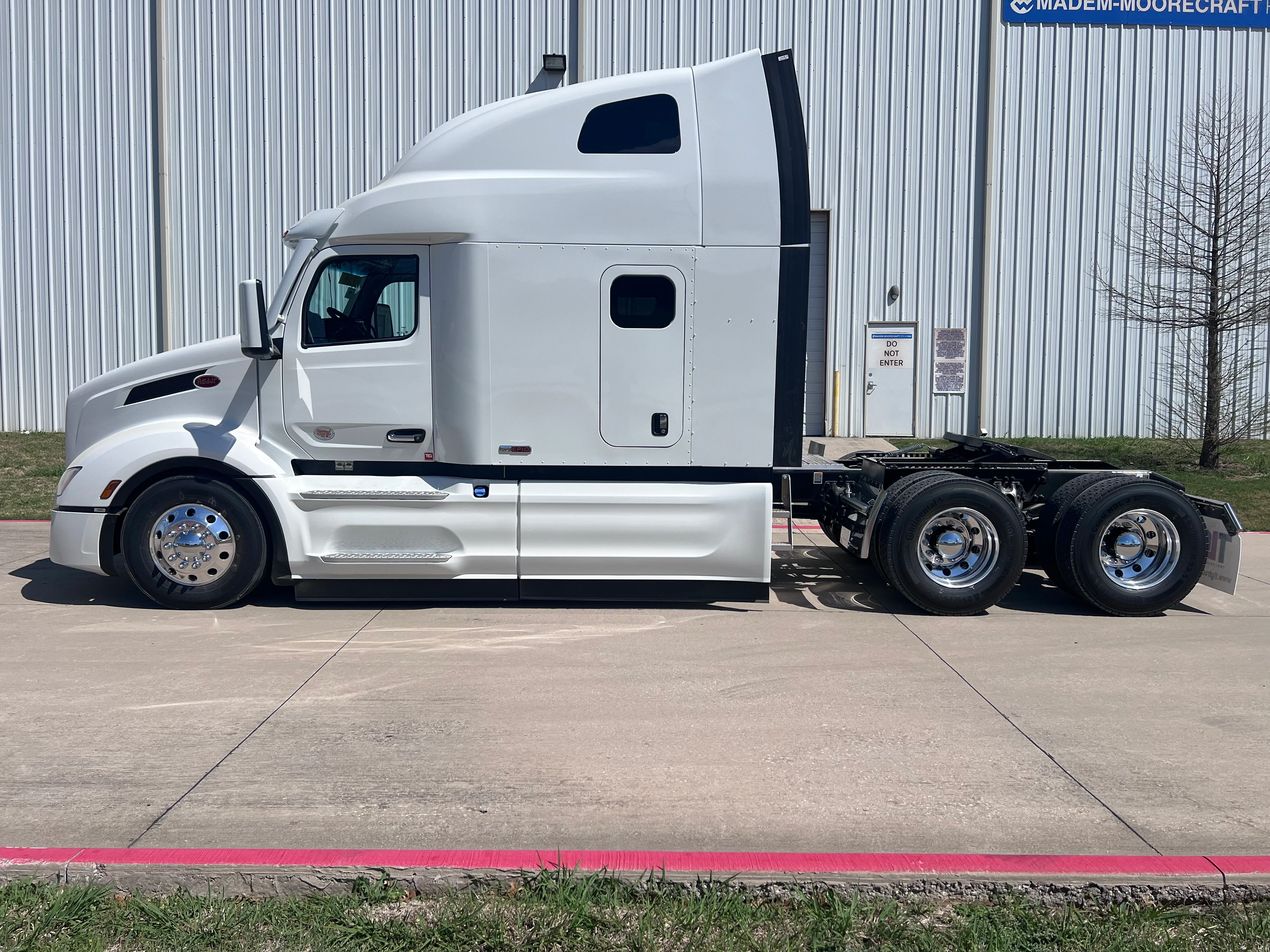 2027 Peterbilt 579 in Florence, SC — photo 2